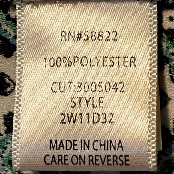 Max Studio Cottagecore Blouse Womens Size 1X Green Blue Keyhole Neck Boho Work - Picture 12 of 16